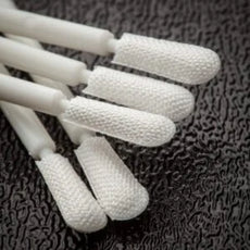 Foamtec MiraSWAB® Semi-Flexible Small Bulb Microfiber Over Foam Tip Swabs / ESD Safe Handle - 12,500 Swabs/Case - HT1602FC-500